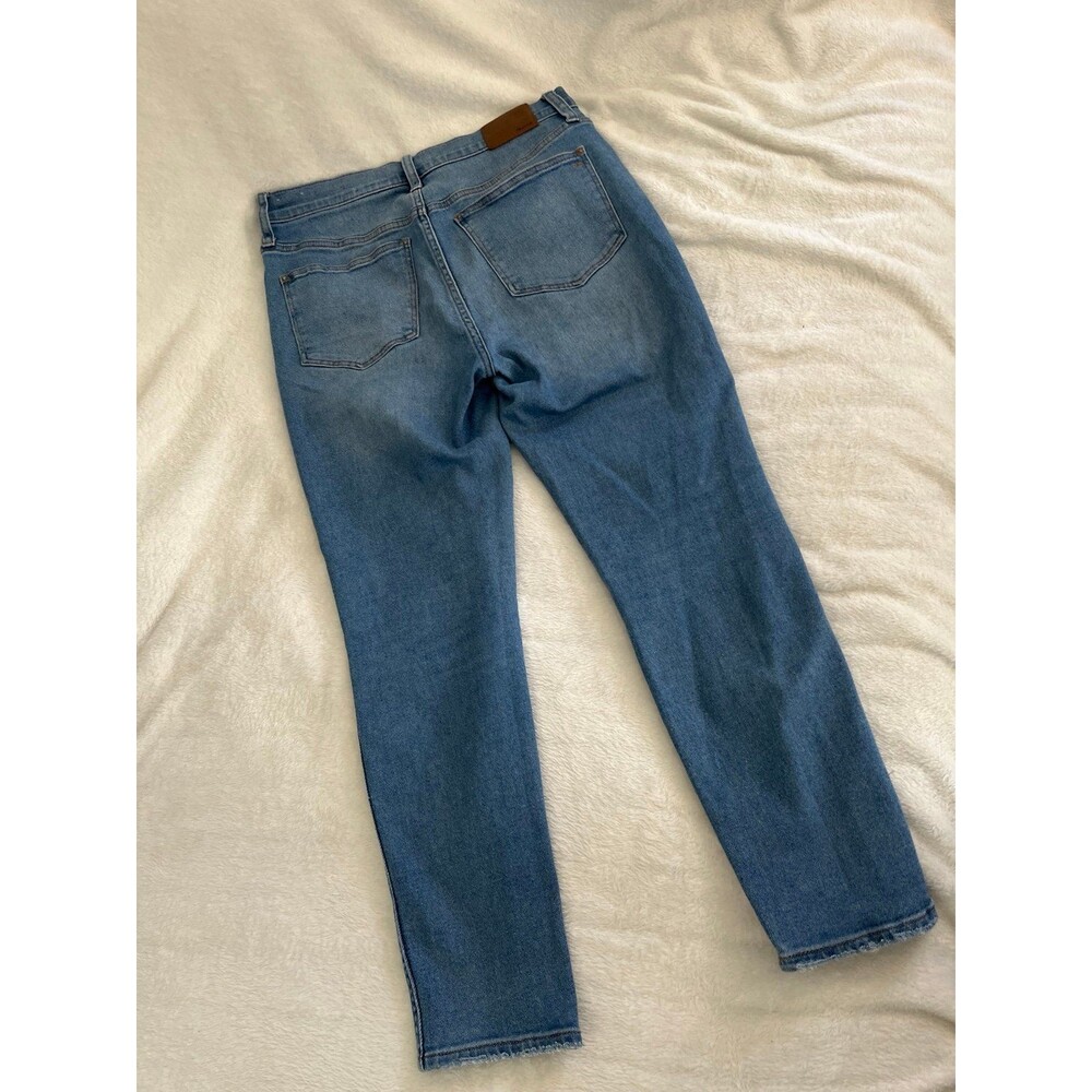 Madewell 10” high rise skinny crop jeans 29 faded and distressed